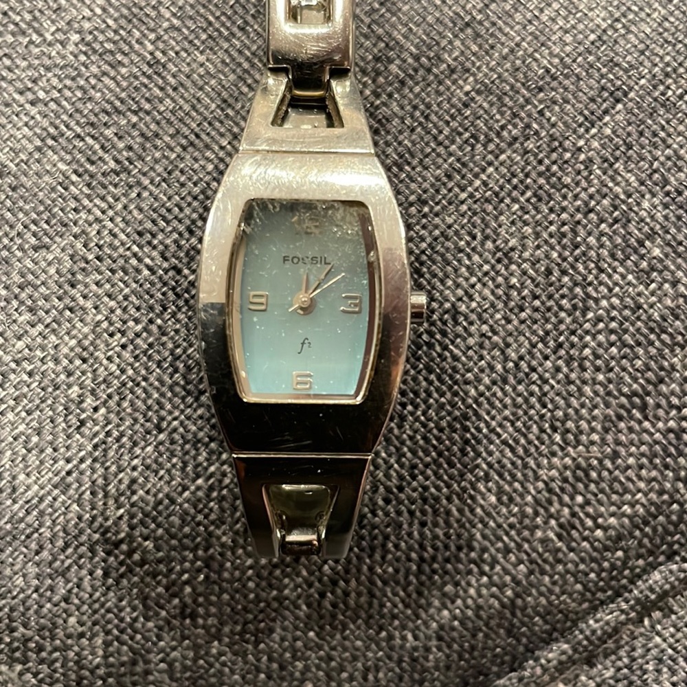 Fossil F2 Ed-9304 Stainless Steel Bracelet Watch